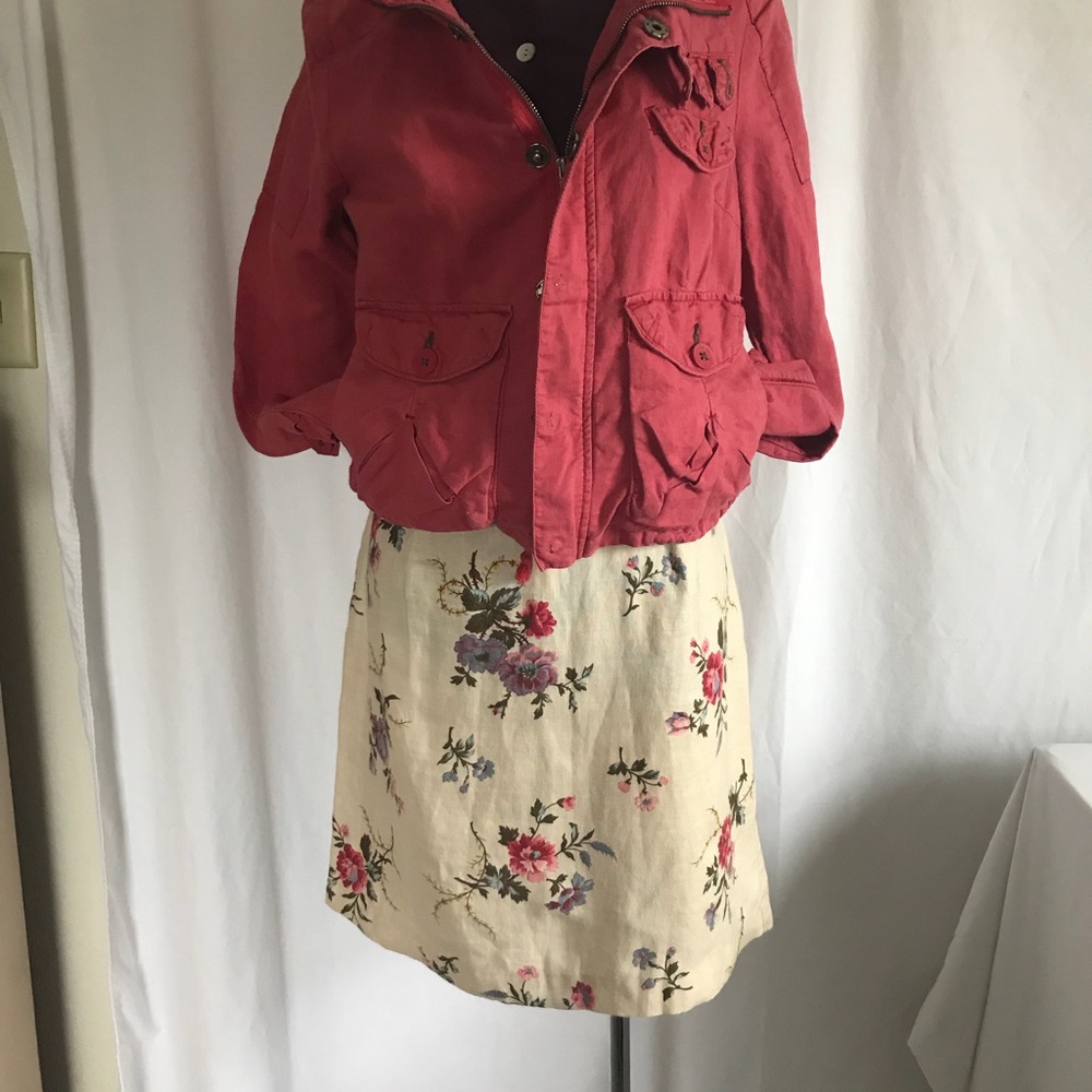Karen Kane multi colored flower skirt cream base - Picture 2 of 7